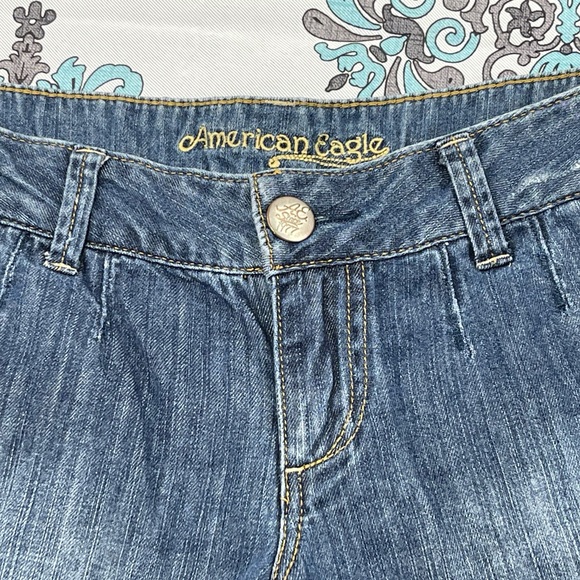 American Eagle Lowrise Boyfriend Shorts - Picture 8 of 8